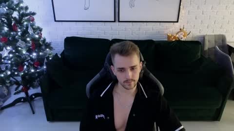 Snapshot of larstar01 chatting on 12.05.24 Lars online show from 12.05.24