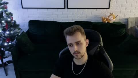 Snapshot of larstar01 chatting on 12.08.24 Lars online show from 12.08.24