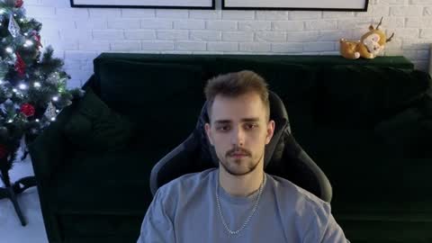 Snapshot of larstar01 chatting on 12.12.24 Lars online show from 12.12.24