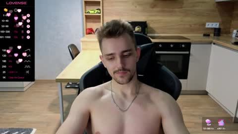 Snapshot of larstar01 chatting on 01.18.25 Lars online show from 01.18.25