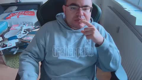 Snapshot of latexboy893 chatting on 11.12.25 latexboy893 online show from 11.12.25