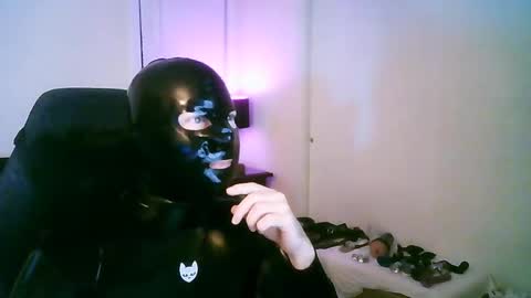 latexminheadroom online show from 09.18.25