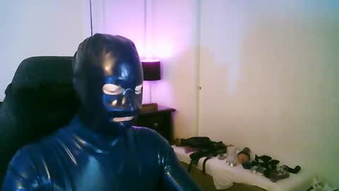 latexminheadroom online show from 10.02.25