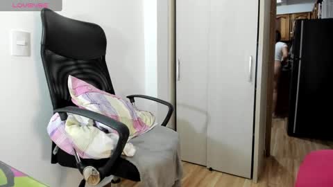 Snapshot of latin__curly chatting on 12.14.24 Afrodita online show from 12.14.24