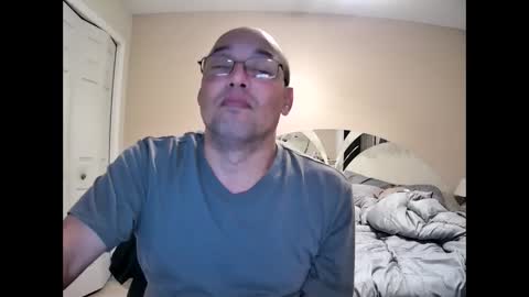Snapshot of latinoinfla chatting on 01.05.25 latinoinfla online show from 01.05.25