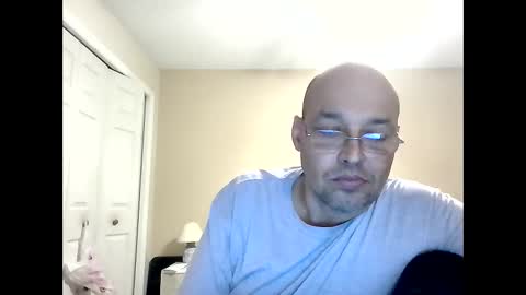 Snapshot of latinoinfla chatting on 01.17.25 latinoinfla online show from 01.17.25