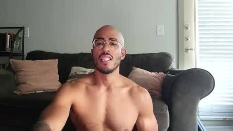 Snapshot of latinomixedbbc chatting on 09.14.25 latinomixedbbc online show from 09.14.25