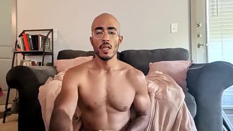 Snapshot of latinomixedbbc chatting on 10.26.25 latinomixedbbc online show from 10.26.25