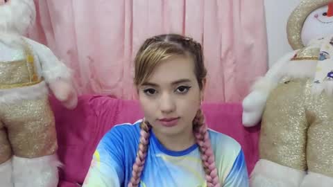 Snapshot of latinqueen2020 chatting on 01.11.25 latinqueen2020 online show from 01.11.25