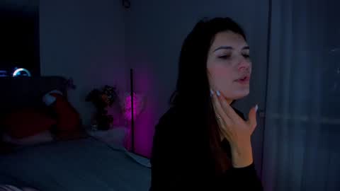 Laura online show from 01.17.25