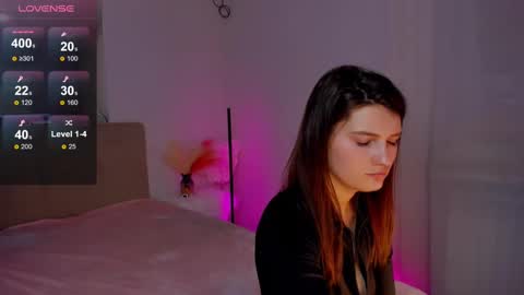 Laura online show from 02.21.25