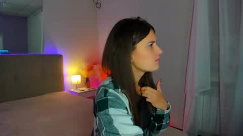 Laura online show from 10.03.25