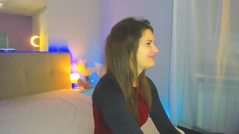 Laura online show from 11.22.25