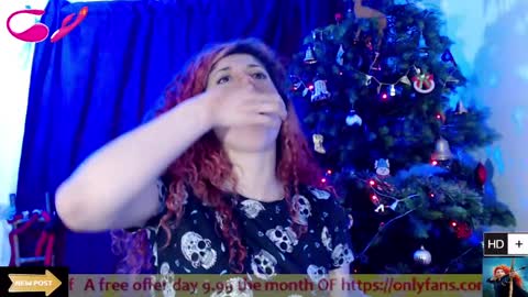 Snapshot of laura_fountain_ chatting on 01.04.25 weedcam Curly Laura OF online show from 01.04.25