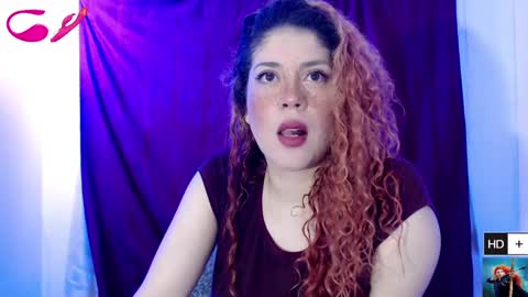 Snapshot of laura_fountain_ chatting on 01.27.25 weedcam Curly Laura OF online show from 01.27.25