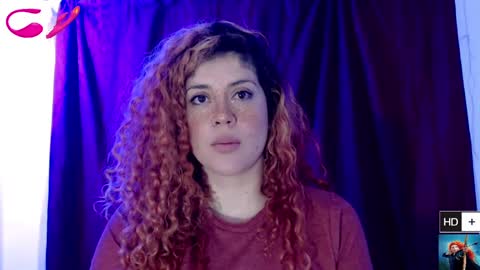 Snapshot of laura_fountain_ chatting on 01.30.25 weedcam Curly Laura OF online show from 01.30.25