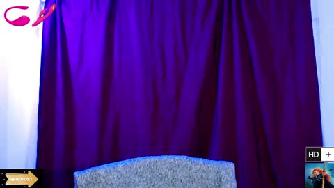 Snapshot of laura_fountain_ chatting on 02.07.25 weedcam Curly Laura OF online show from 02.07.25