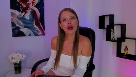 Snapshot of laurablue_ chatting on 02.27.25 Laura Blue online show from 02.27.25