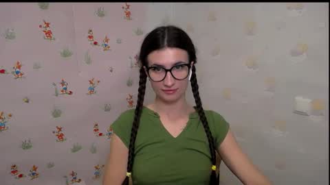 Laura online show from 10.25.25