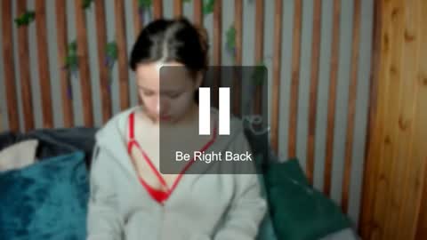 Snapshot of lauraellinss chatting on 09.14.25 Laura online show from 09.14.25