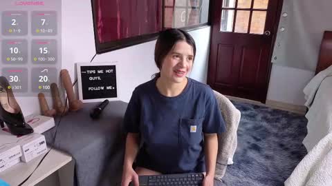 Laura online show from 03.09.25