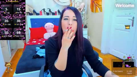 Snapshot of laurasinfull chatting on 02.03.25 Laura online show from 02.03.25