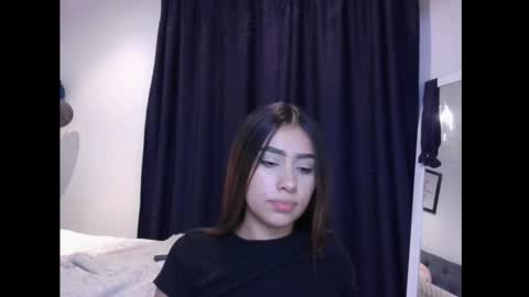 Snapshot of lauren_clauz chatting on 11.20.25 Lauren Clauz online show from 11.20.25