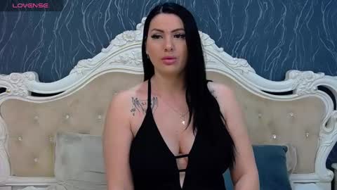 Snapshot of laurenjenssen chatting on 02.16.25 Laura online show from 02.16.25