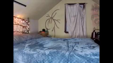 Snapshot of laureybabe44 chatting on 03.07.25 Lauren online show from 03.07.25