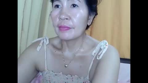 Snapshot of lavine1983 chatting on 10.09.25 lavine1983 online show from 10.09.25