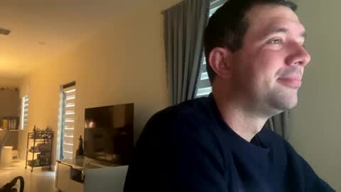 Snapshot of law_cambio chatting on 02.11.25 law_cambio online show from 02.11.25