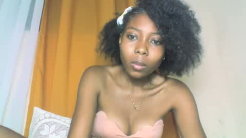 layannek online show from 10.13.25