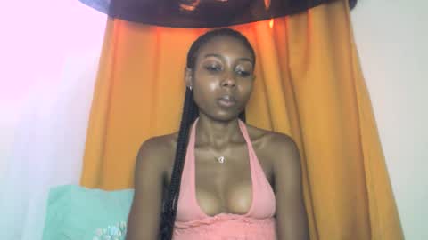 layannek online show from 11.08.25