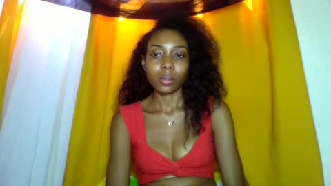 layannek online show from 11.25.25