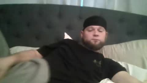 Snapshot of layinlow42 chatting on 12.19.24 layinlow42 online show from 12.19.24