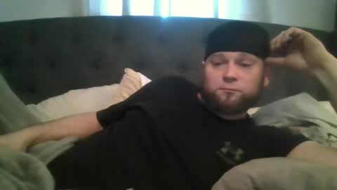 Snapshot of layinlow42 chatting on 12.19.24 layinlow42 online show from 12.19.24