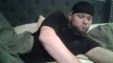 Snapshot of layinlow42 chatting on 12.19.24 layinlow42 online show from 12.19.24