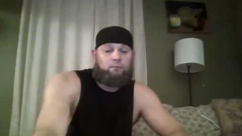 Snapshot of layinlow42 chatting on 10.30.25 layinlow42 online show from 10.30.25