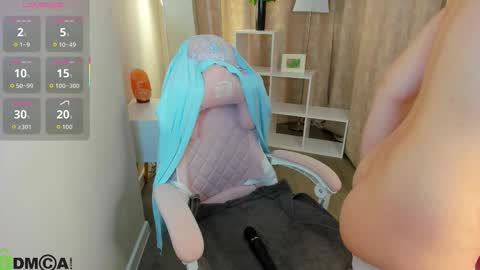 Snapshot of lea_shadom chatting on 11.13.25 Lea online show from 11.13.25