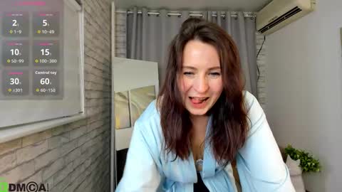 Snapshot of lea_shadom chatting on 12.02.25 Lea online show from 12.02.25