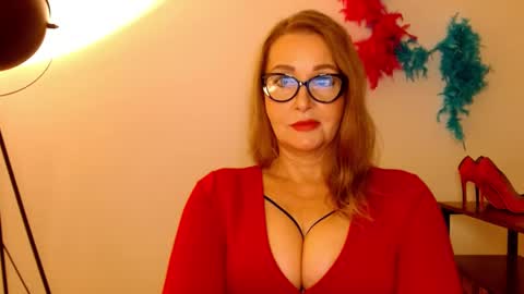 Snapshot of leadesire chatting on 02.08.25 LEA online show from 02.08.25