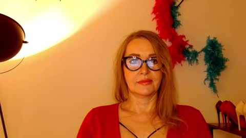 Snapshot of leadesire chatting on 02.18.25 LEA online show from 02.18.25