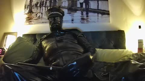 Snapshot of leathertease chatting on 02.20.25 master or sir online show from 02.20.25