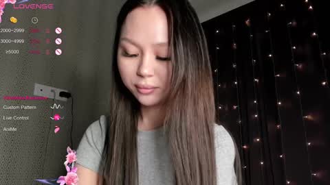 Snapshot of leenylipss chatting on 02.11.25 Emily pvt open ONLY WITH EXTRA TIPS online show from 02.11.25