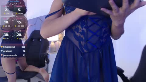 Snapshot of leethompson_ chatting on 01.13.25 Leet  online show from 01.13.25