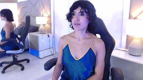 Snapshot of leethompson_ chatting on 01.18.25 Leet  online show from 01.18.25