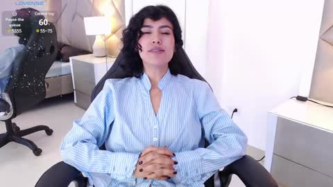 Snapshot of leethompson_ chatting on 02.04.25 Leet  online show from 02.04.25