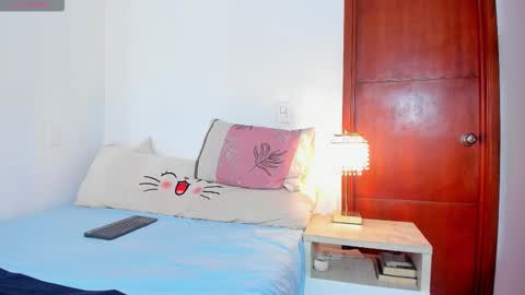 Snapshot of leethompson_ chatting on 11.02.25 Leet  online show from 11.02.25