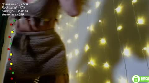 Snapshot of leia_bell chatting on 01.17.25 hey Im Leia and I love rock online show from 01.17.25