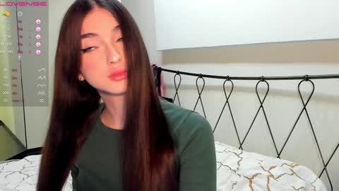 Leila online show from 01.16.25